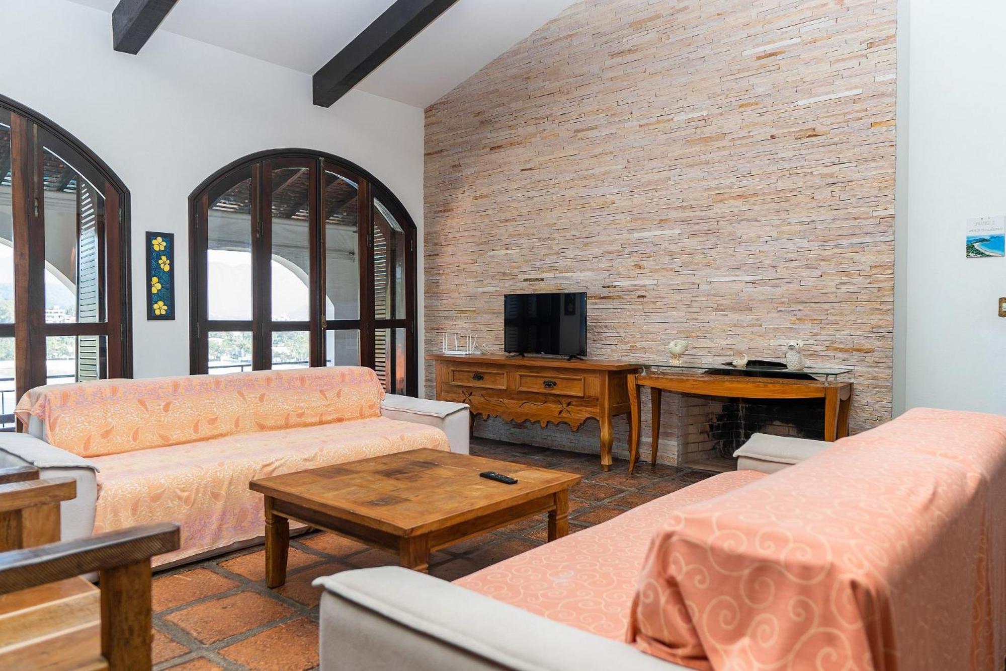 Casa luxuosa com 9 quartos e vista pro mar em Ubatuba, até 25 pessoas Esterno foto